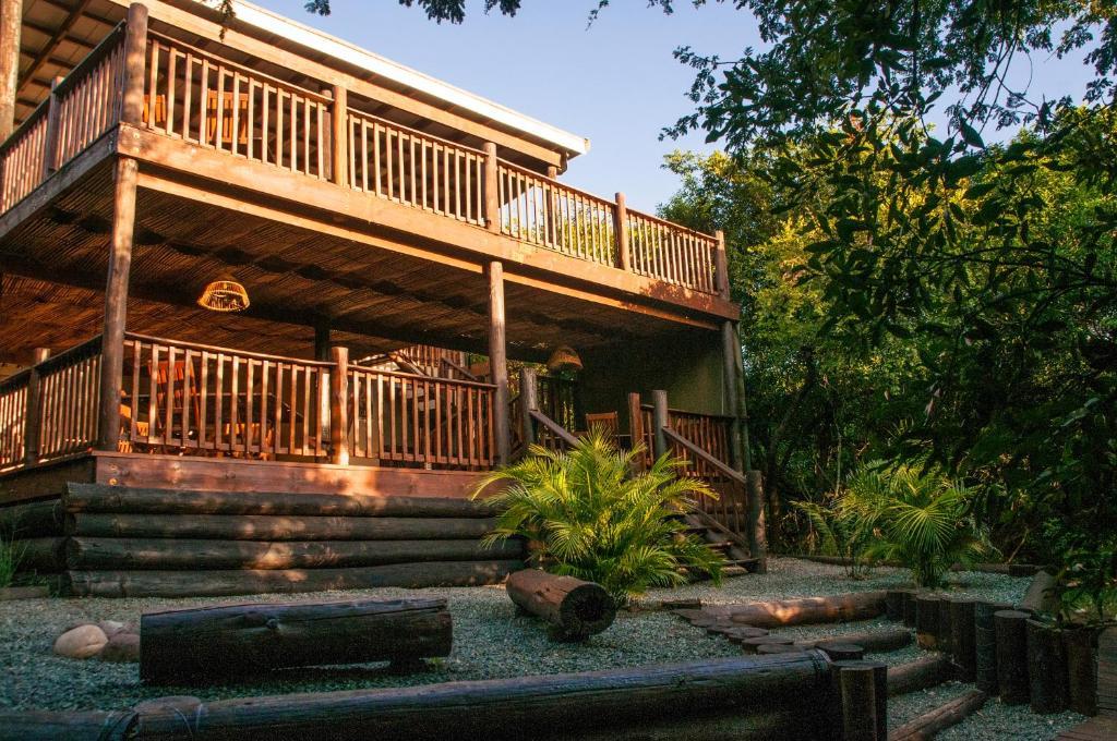 Umkhumbi Lodge Hluhluwe Eksteriør billede