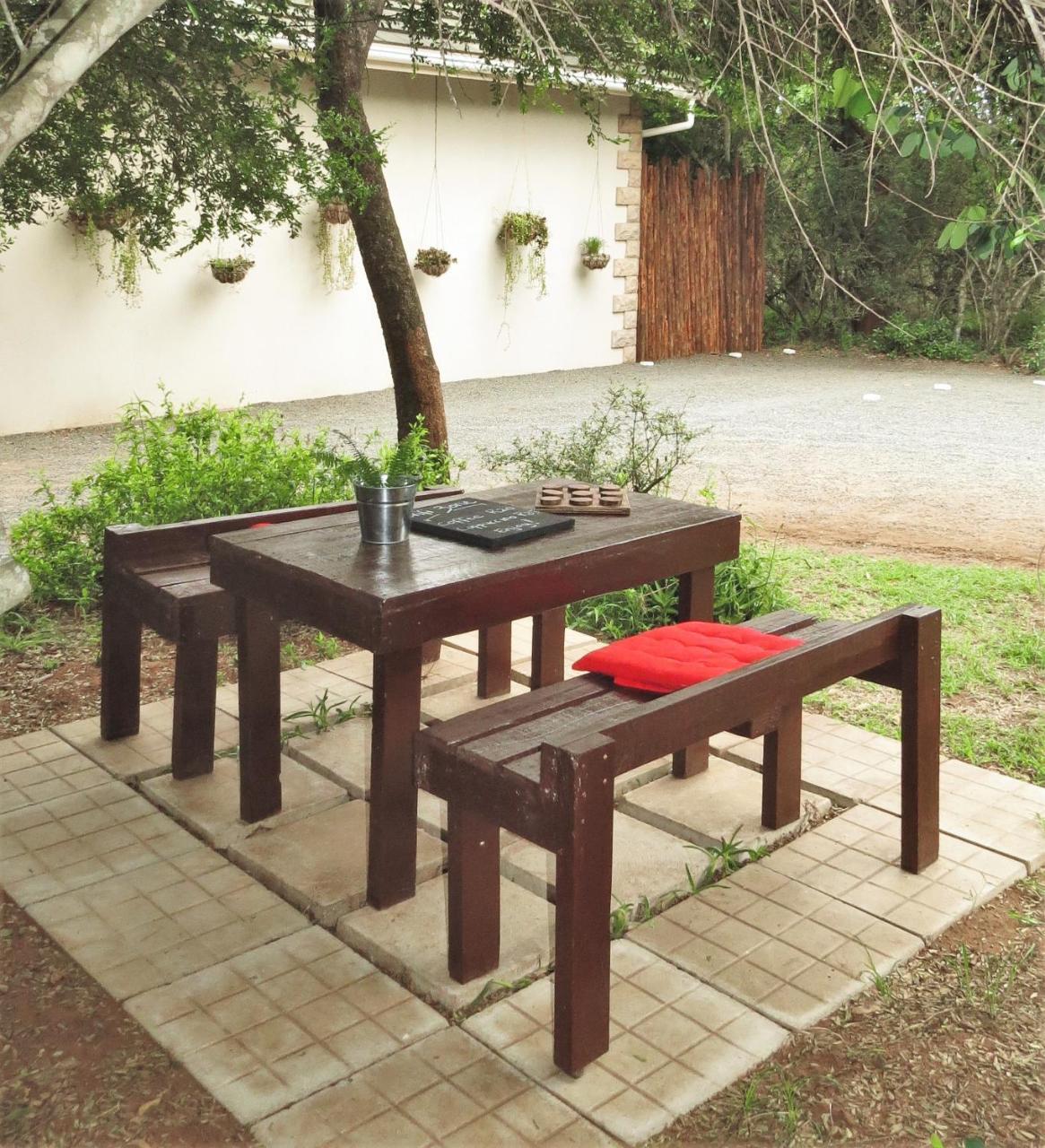 Umkhumbi Lodge Hluhluwe Eksteriør billede
