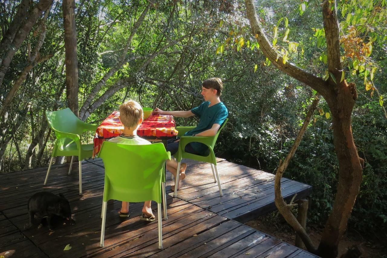 Umkhumbi Lodge Hluhluwe Eksteriør billede
